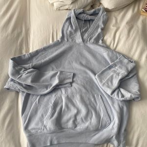 Pink / Victoria’s Secret sky blue hoodie (worn twice and in perfect condition)